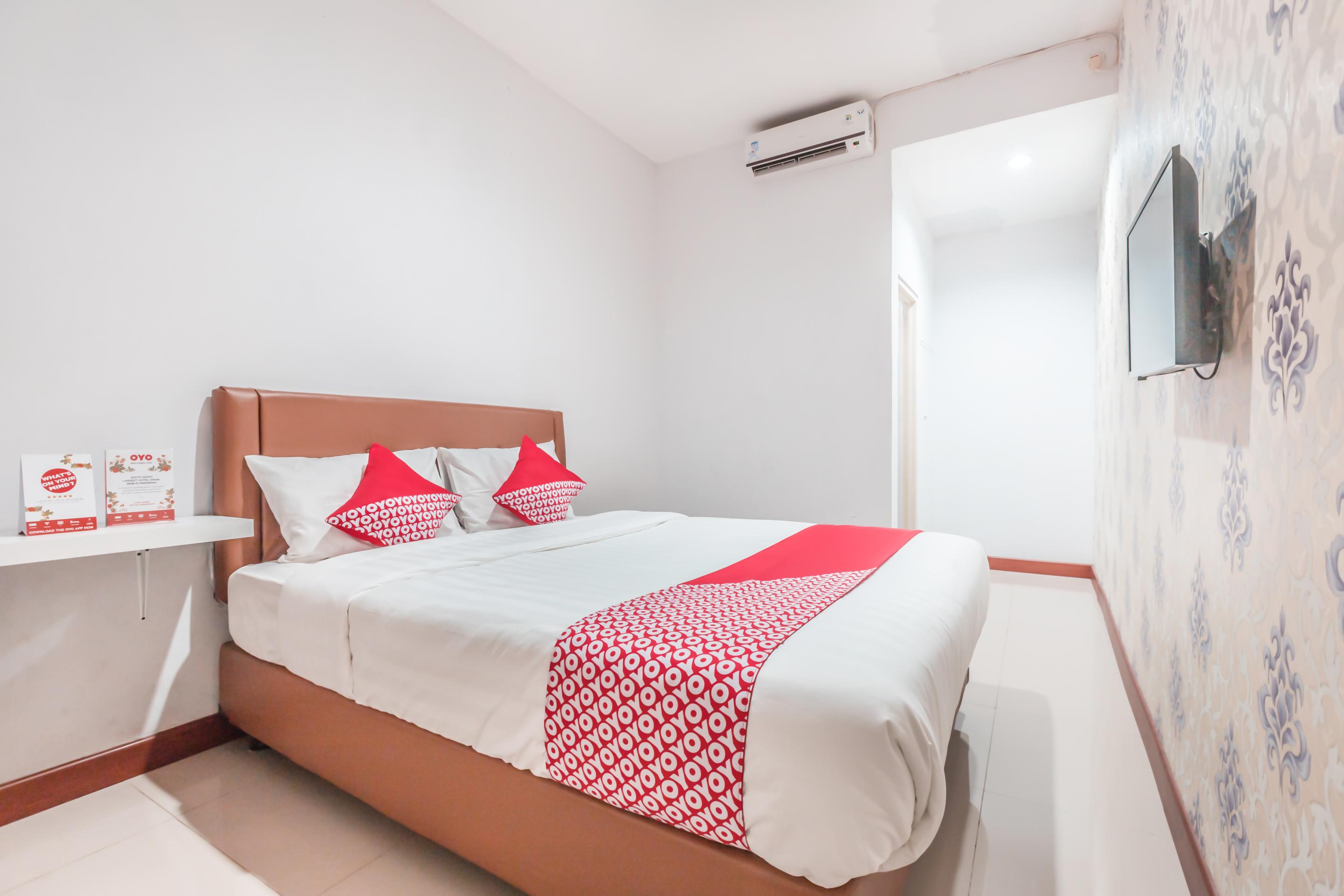 Oyo 1555 Unik Guesthouse Syariah Giacarta Esterno foto