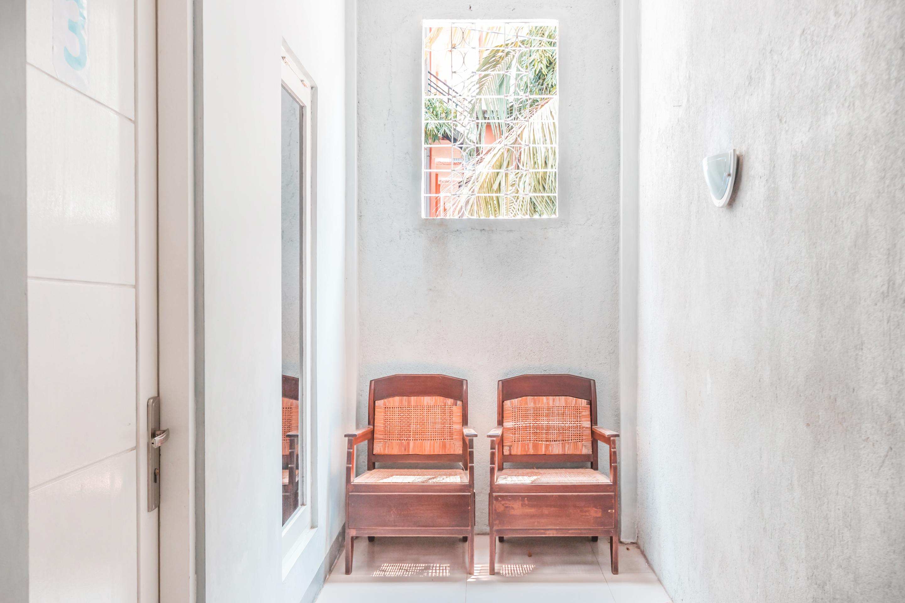 Oyo 1555 Unik Guesthouse Syariah Giacarta Esterno foto