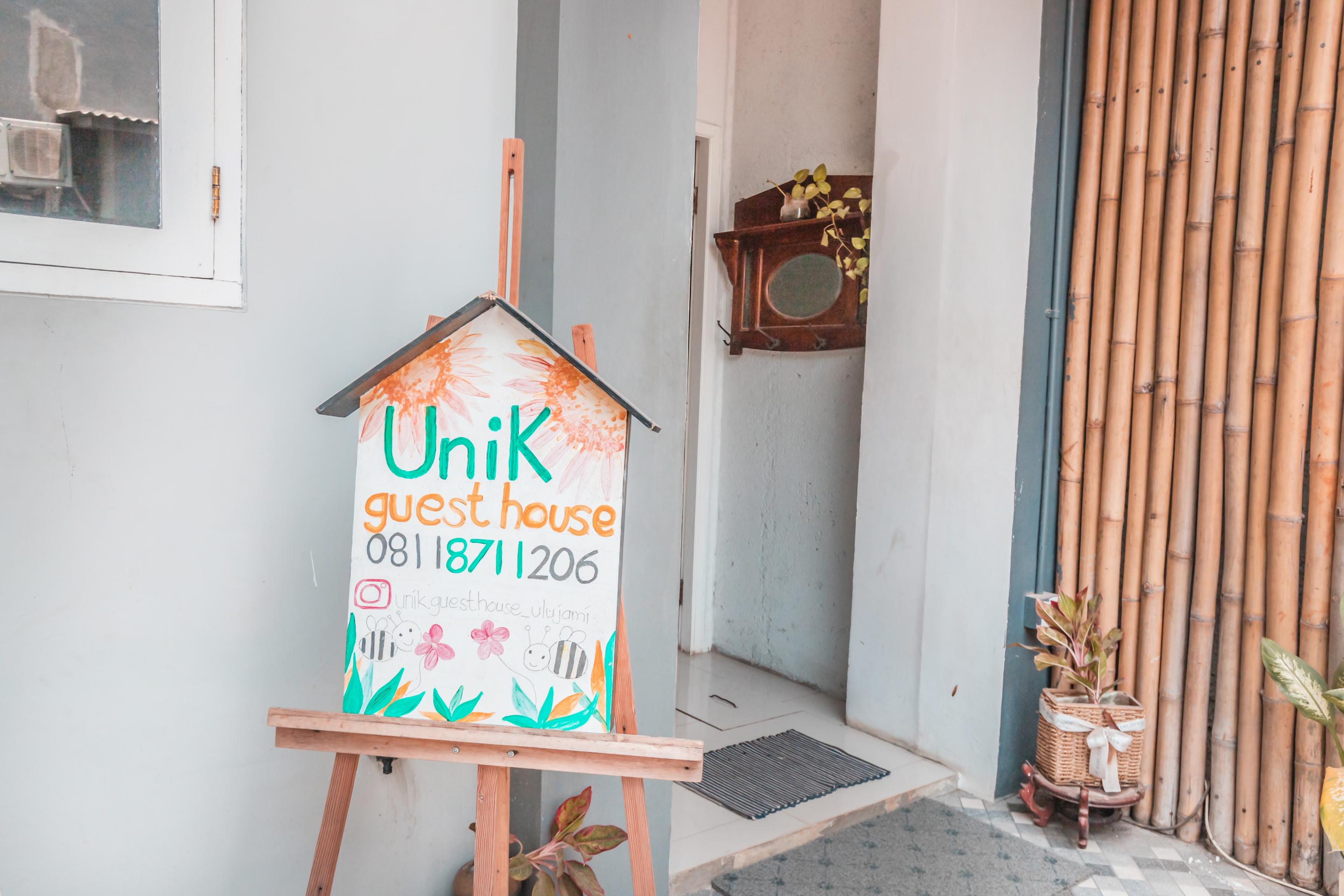 Oyo 1555 Unik Guesthouse Syariah Giacarta Esterno foto